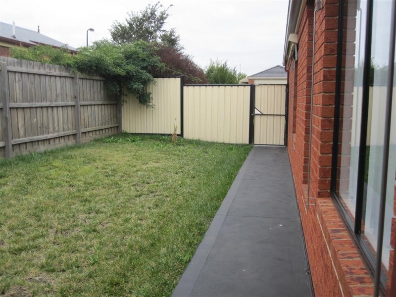 7 YARDLEY STREET, Sunbury VIC 3429