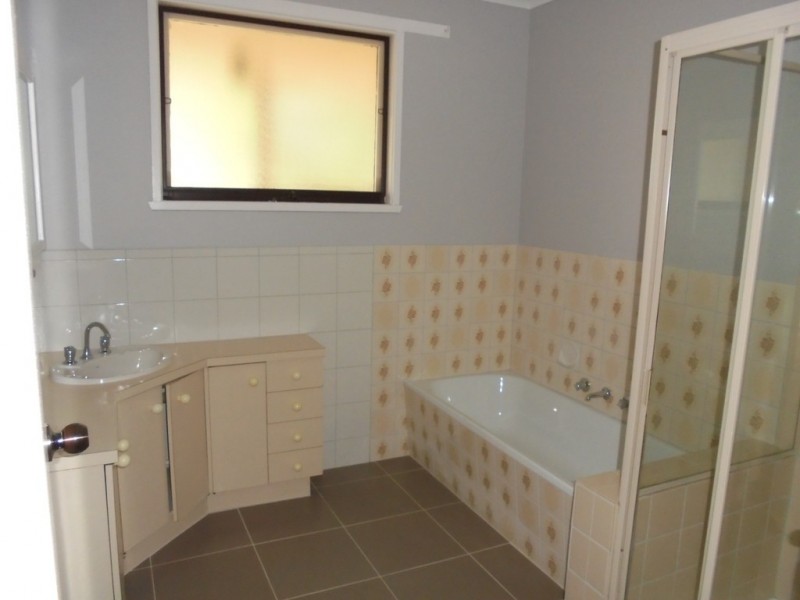 10 BUCKLEY ROAD, Diggers Rest VIC 3427