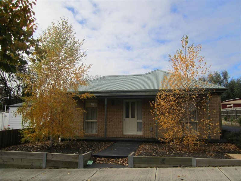 1/53 BARKLY STREET, Sunbury VIC 3429