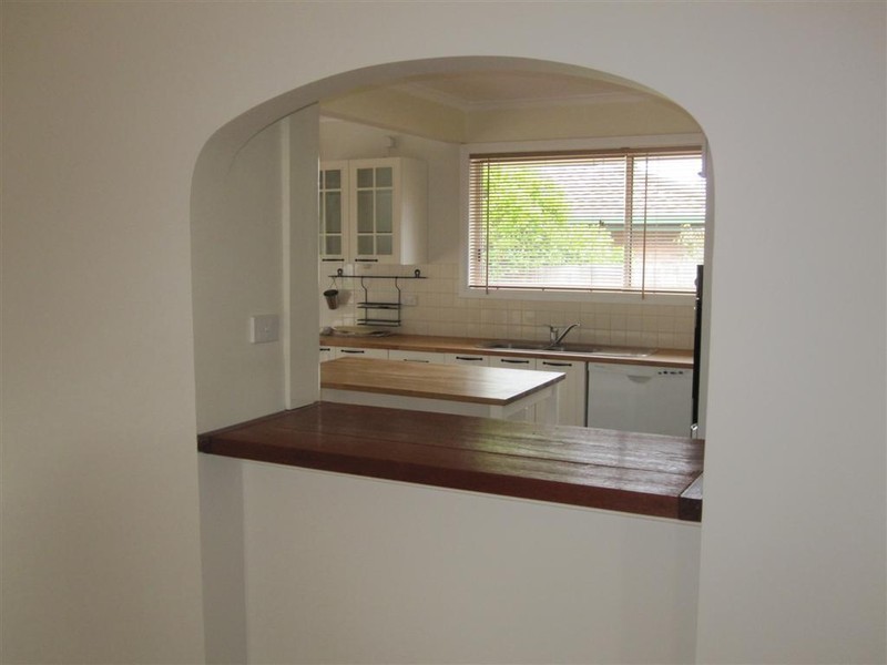 2 PERCEVAL STREET, Sunbury VIC 3429