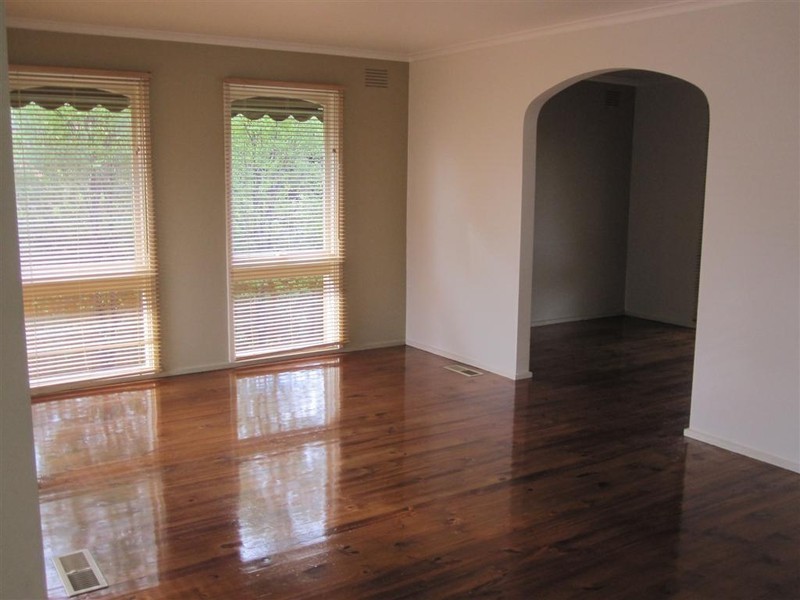 2 PERCEVAL STREET, Sunbury VIC 3429