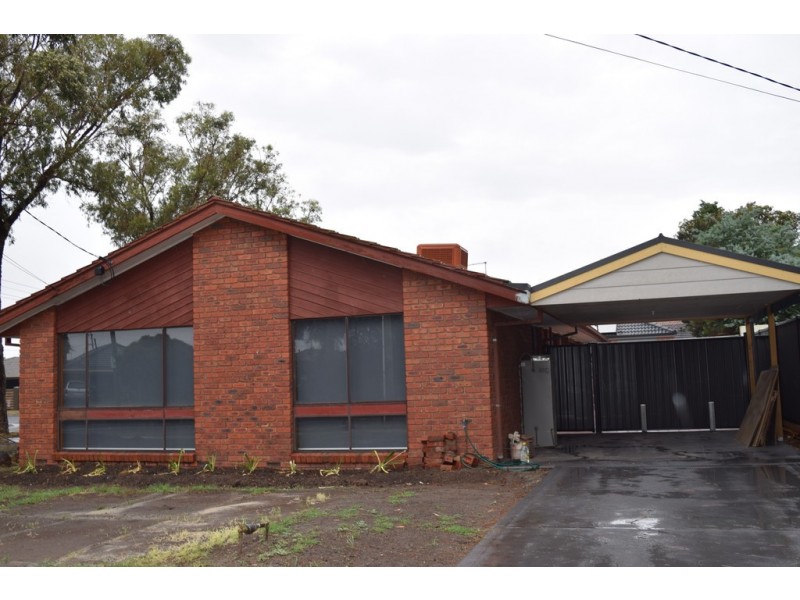 1 LEARMONTH STREET, Sunbury VIC 3429
