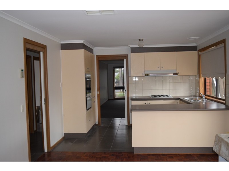 1 LEARMONTH STREET, Sunbury VIC 3429
