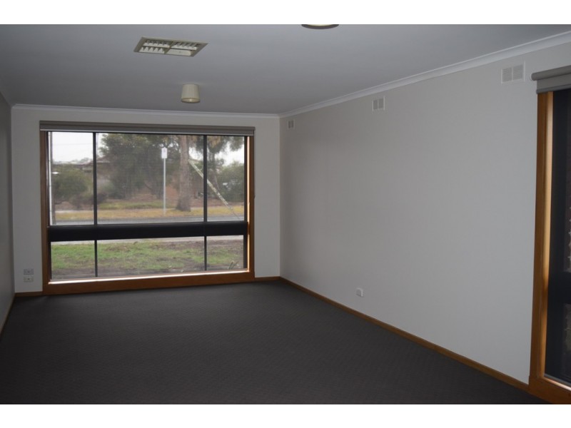 1 LEARMONTH STREET, Sunbury VIC 3429