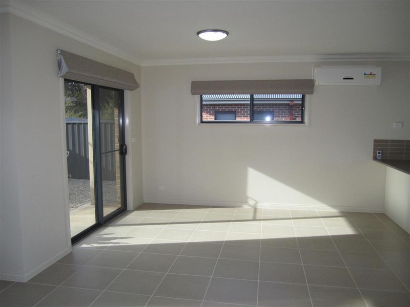 2/24 SUTTON STREET, Riddells Creek VIC 3431