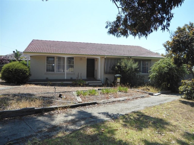 2 DRYSDALE STREET, Sunbury VIC 3429