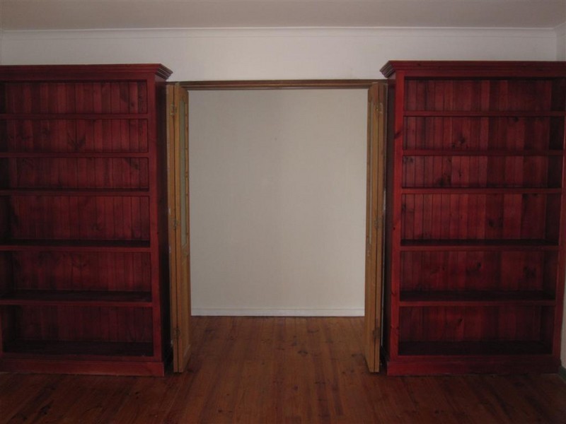 2 DRYSDALE STREET, Sunbury VIC 3429