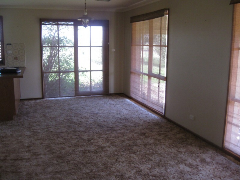 335 SETTLEMENT ROAD, Sunbury VIC 3429