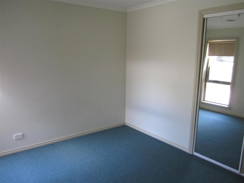 1/21 BATMAN AVENUE, Sunbury VIC 3429