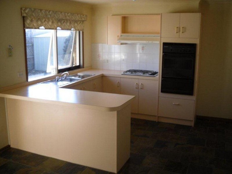 29 Muirfield Drive, Sunbury VIC 3429