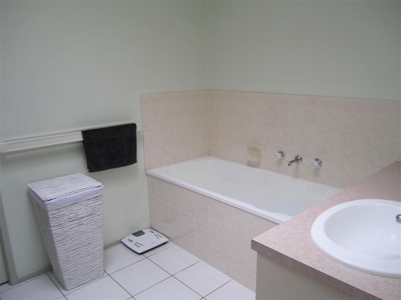 19 WESLEY COURT, Sunbury VIC 3429