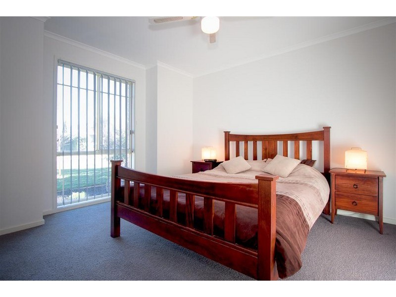 4 GROUT COURT, Sunbury VIC 3429