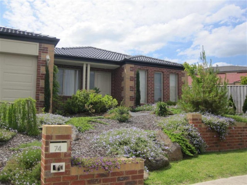 74 FULLWOOD DRIVE, Sunbury VIC 3429