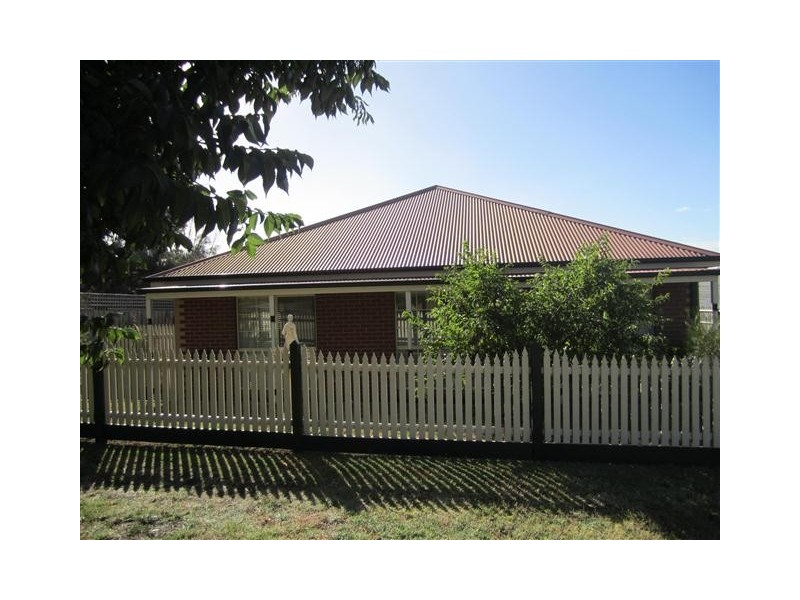 1/27 JACKSON STREET, Sunbury VIC 3429