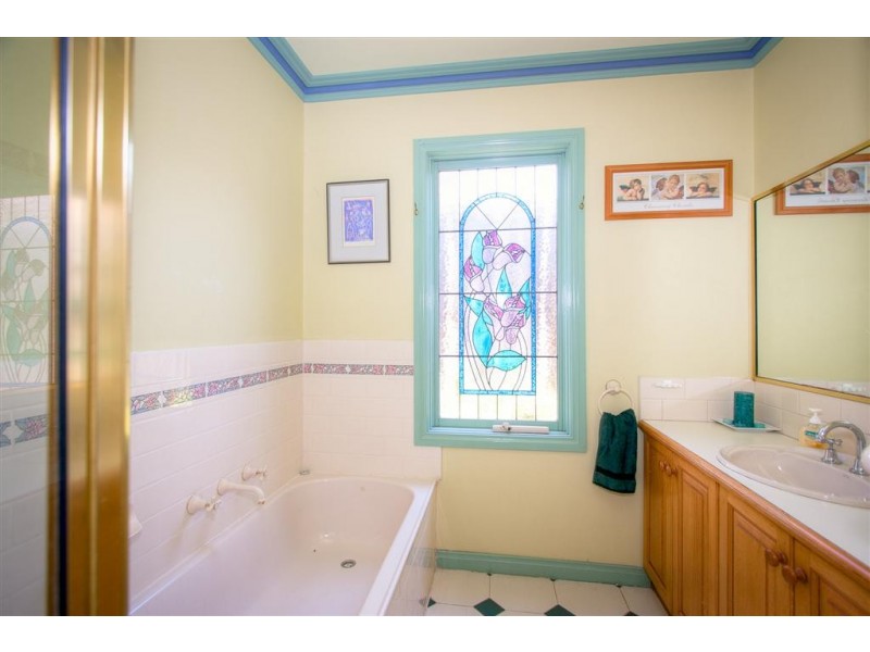 22 Heatherbrae Crescent, Sunbury VIC 3429