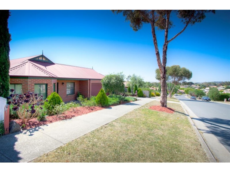 22 Heatherbrae Crescent, Sunbury VIC 3429