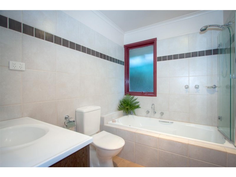 7 McCubbin Court, Sunbury VIC 3429
