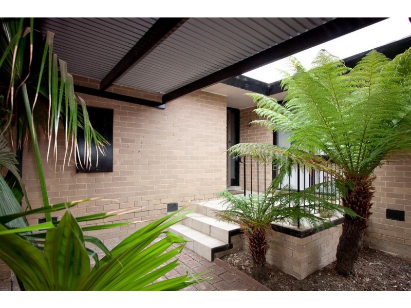 7 McCubbin Court, Sunbury VIC 3429
