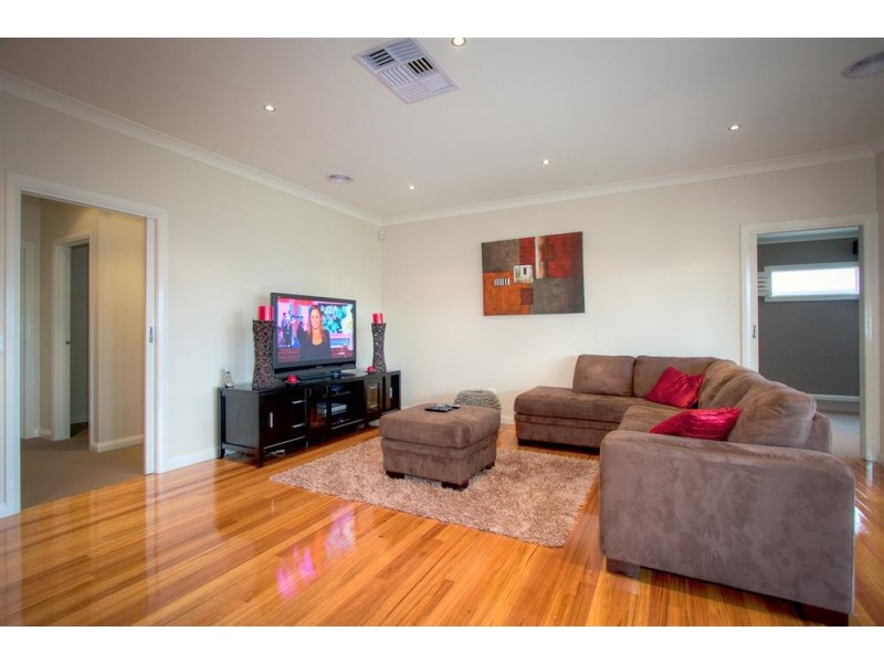 6 Hanke Place, Sunbury VIC 3429