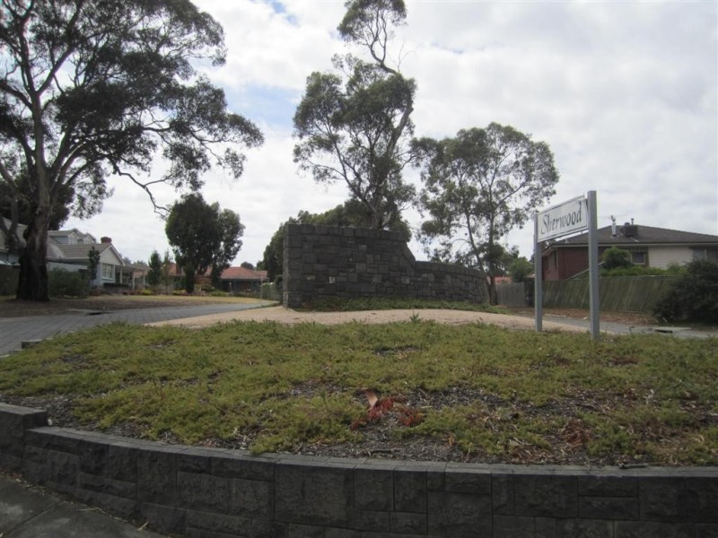 71 Yellow Gum Boulevard, Sunbury VIC 3429