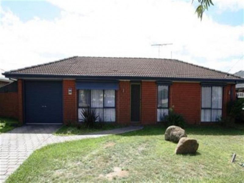 206 MITCHELLS LANE, Sunbury VIC 3429