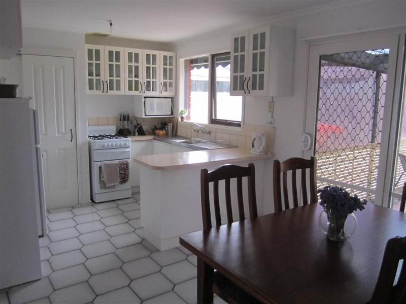 206 MITCHELLS LANE, Sunbury VIC 3429