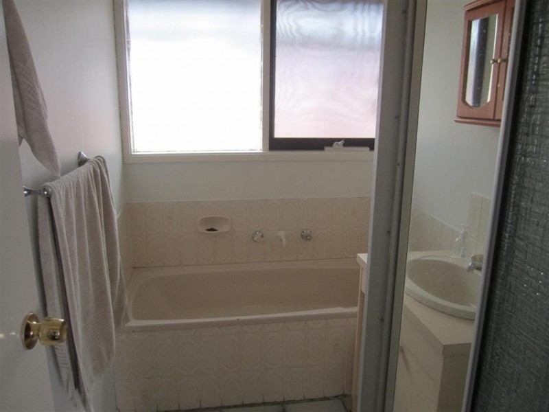 206 MITCHELLS LANE, Sunbury VIC 3429