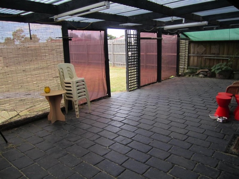 206 MITCHELLS LANE, Sunbury VIC 3429