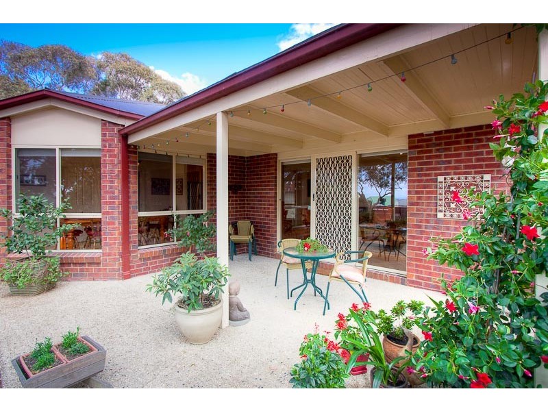 12 Baker Rise, Sunbury VIC 3429