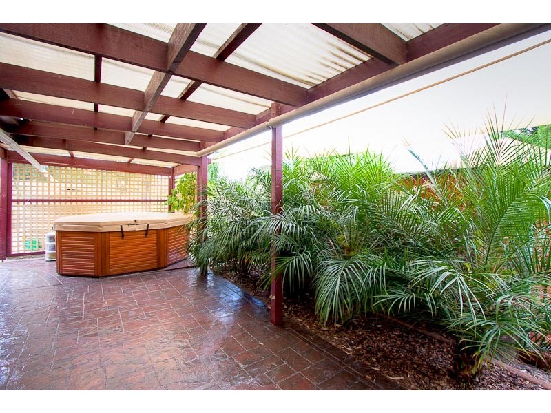 2 Fullbrook Drive, Sunbury VIC 3429