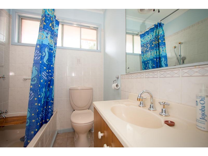 27 Hood Crescent, Sunbury VIC 3429