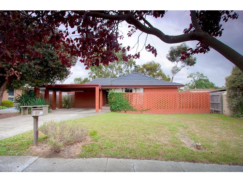 27 Hood Crescent, Sunbury VIC 3429