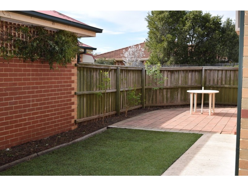 2/31 HARKER STREET, Sunbury VIC 3429
