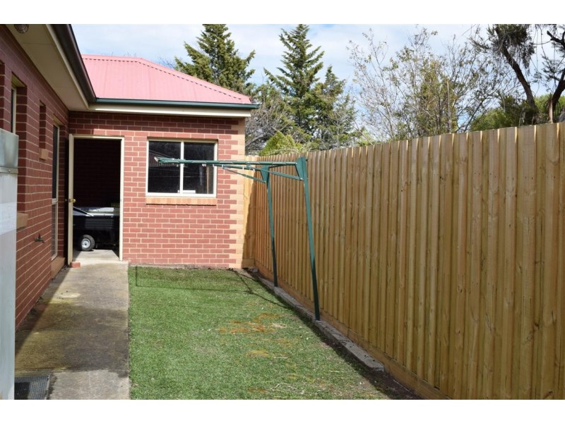 2/31 HARKER STREET, Sunbury VIC 3429