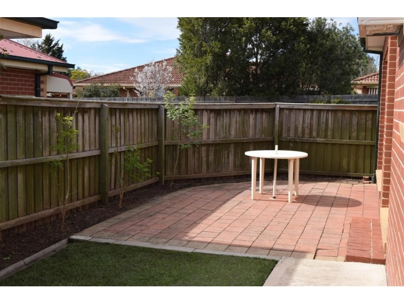 2/31 HARKER STREET, Sunbury VIC 3429