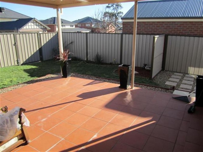 15 GOLFLINKS DRIVE, Sunbury VIC 3429