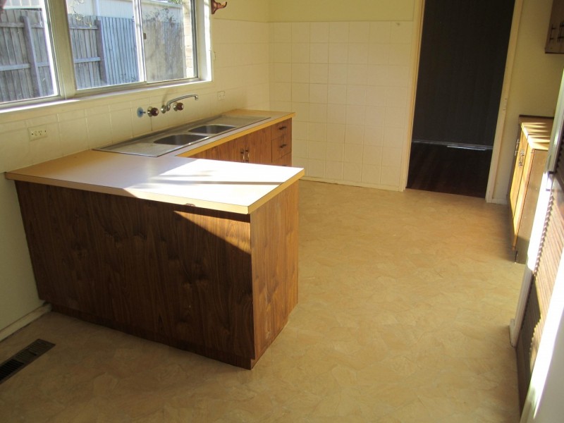 44 MCKELL AVENUE, Sunbury VIC 3429