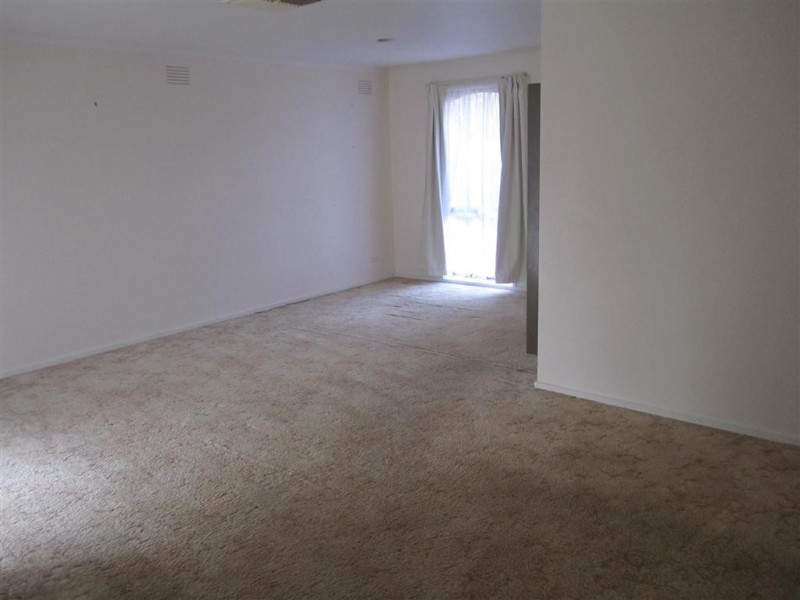 4 LATROBE COURT, Sunbury VIC 3429