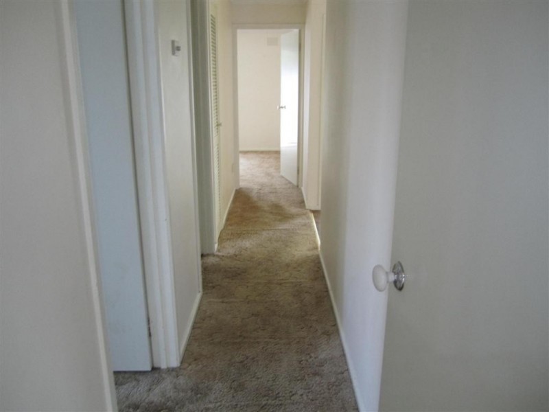 4 LATROBE COURT, Sunbury VIC 3429