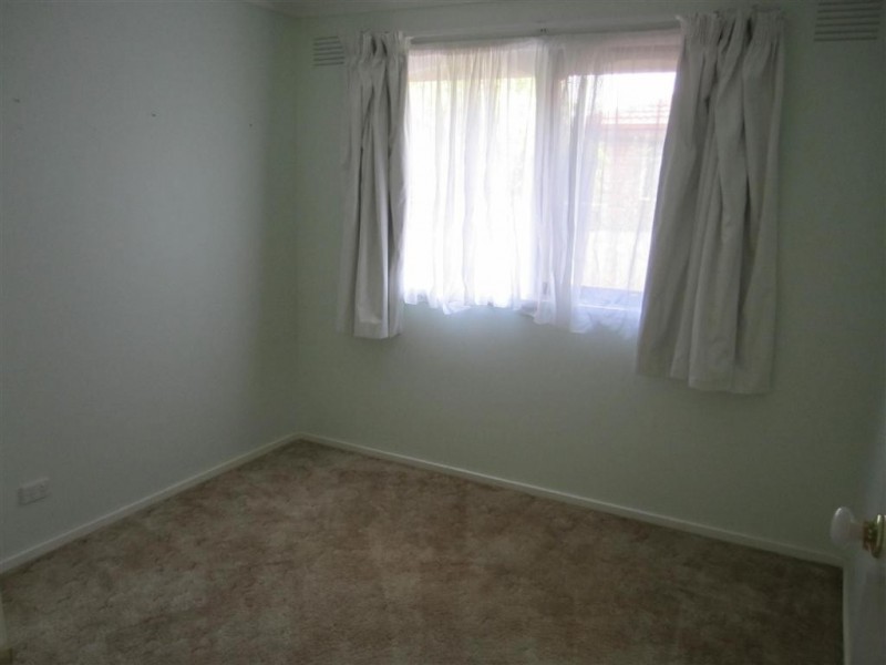 4 LATROBE COURT, Sunbury VIC 3429