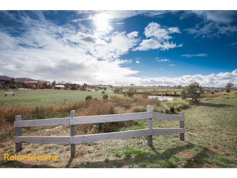 14 Trott Street, Sunbury VIC 3429
