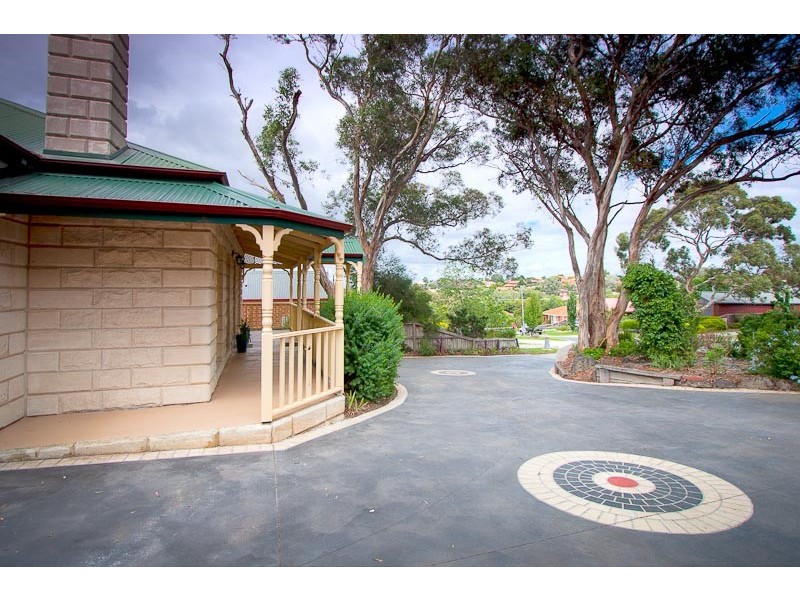 10 Baker Rise, Sunbury VIC 3429