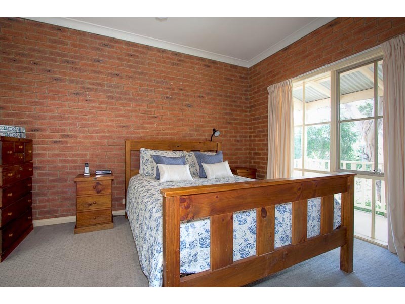 10 Baker Rise, Sunbury VIC 3429