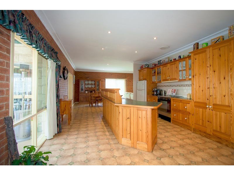 10 Baker Rise, Sunbury VIC 3429