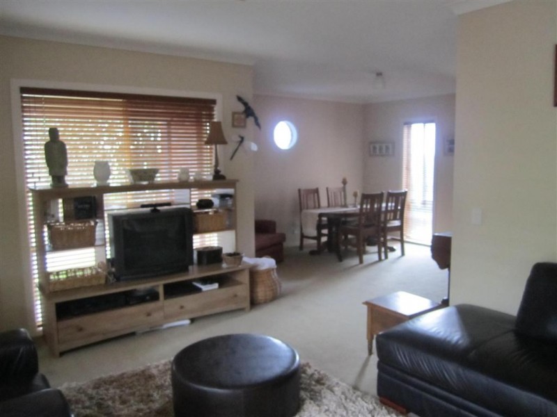 52 HEATHERBRAE CRESCENT, Sunbury VIC 3429