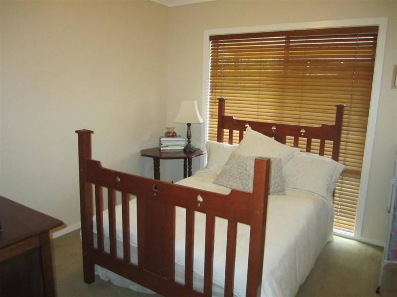 52 HEATHERBRAE CRESCENT, Sunbury VIC 3429