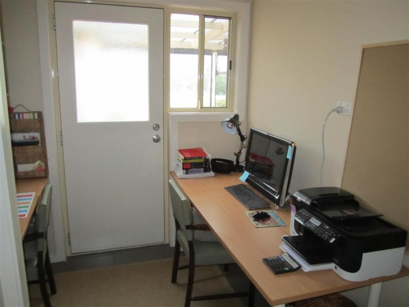 52 HEATHERBRAE CRESCENT, Sunbury VIC 3429