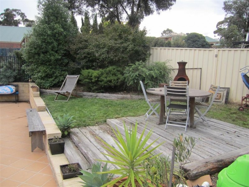 52 HEATHERBRAE CRESCENT, Sunbury VIC 3429