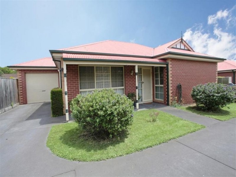 2/31 HARKER STREET, Sunbury VIC 3429