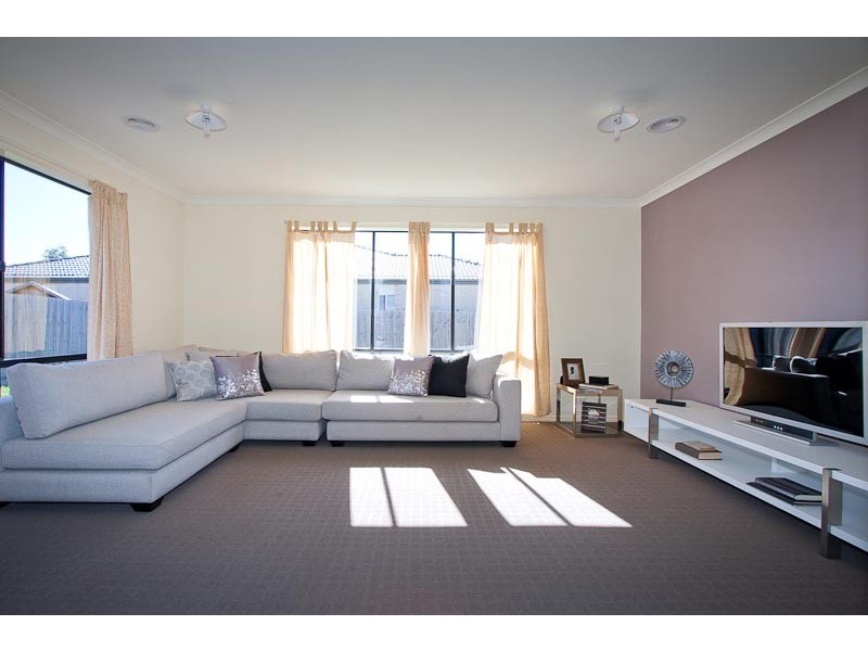 21 Ferris Street, Sunbury VIC 3429